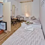 בית הארחה Sweet Dreams Old Town Hvar 4*
