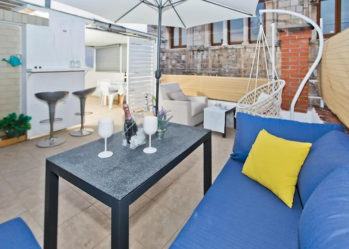 Sweet Dreams Old Town Hvar Гостьовий будинок 4*