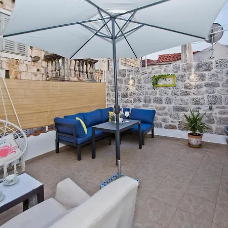 Konukevi Sweet Dreams Old Town Hvar